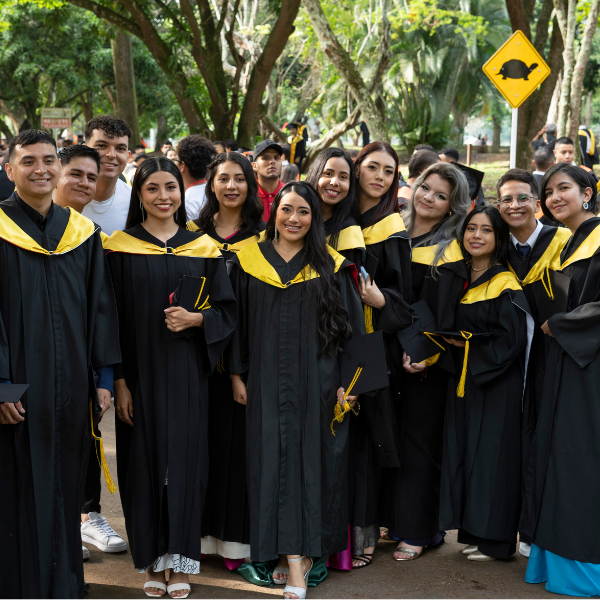 &iquest;Eres aspirante a grado y te quieres graduar en la pr&oacute;xima Ceremonia?