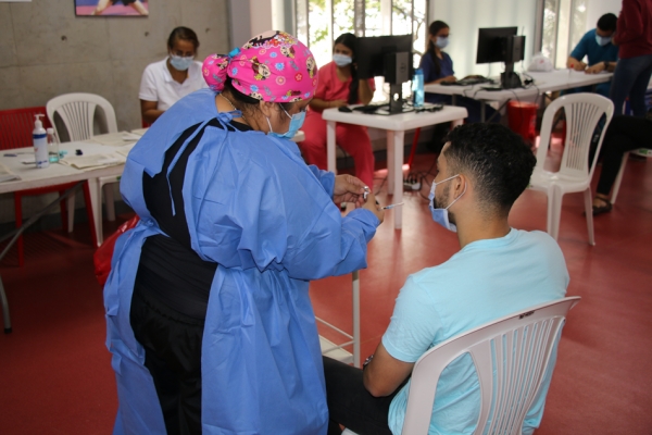 Plan de vacunaci&oacute;n para estudiantes, docentes, funcionarios y contratistas